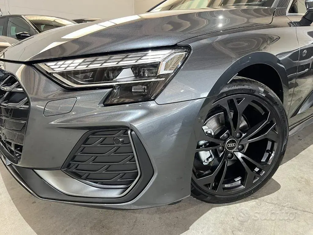 Nuova Audi A3 S-Line 150 CV (110 kW) 2026 Grigio Berlina