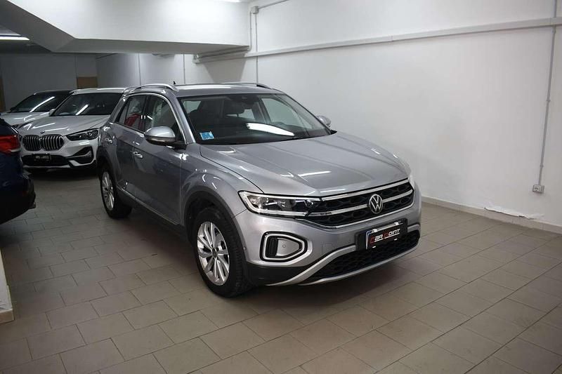 Usata VW T-Roc Style 116 CV (85 kW) 2022 Argento SUV