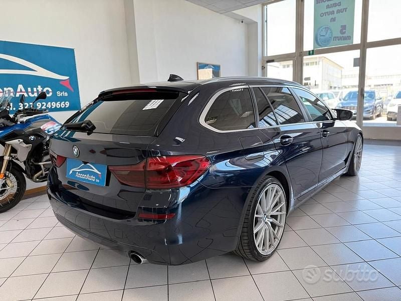 Usata BMW 520 190 CV (139 kW) 2017 Blu Berlina