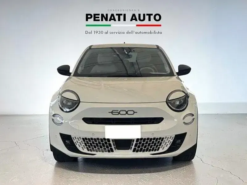 Nuova Fiat 600 La Prima 136 CV (100 kW) 2025 Beige SUV