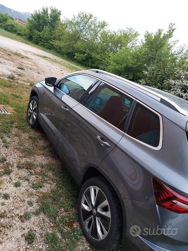 Usata Skoda Karoq 150 CV (110 kW) 2023 Grigio SUV