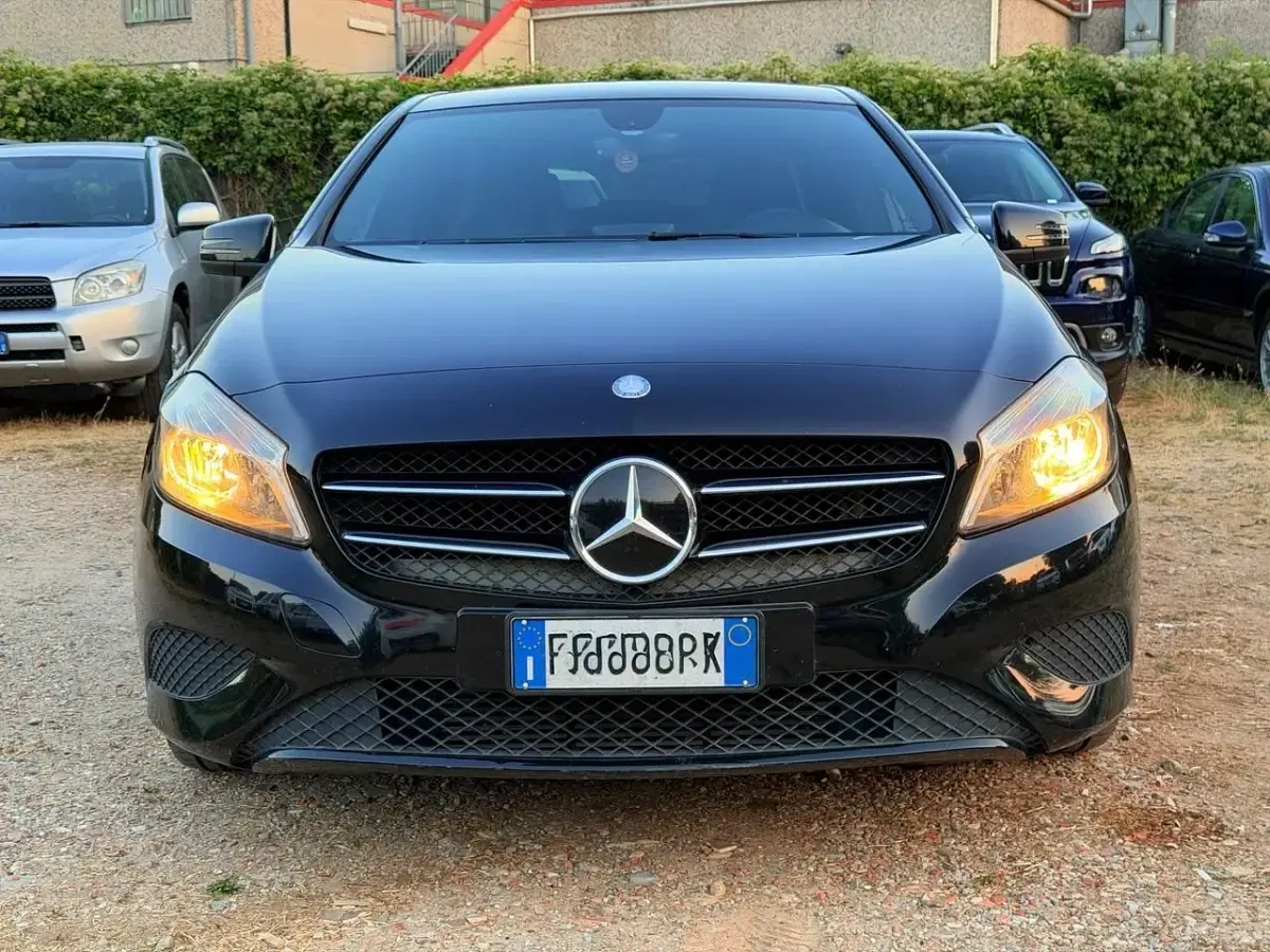 Usata Mercedes A180 Edition 109 CV (80 kW) 2016 Nero Utilitaria