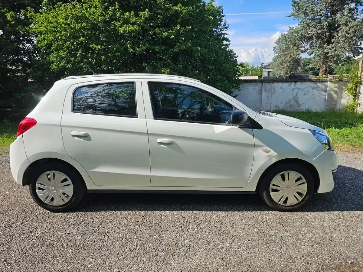 Usata Mitsubishi Space Star Intense 71 CV (52 kW) 2019 Bianco Utilitaria