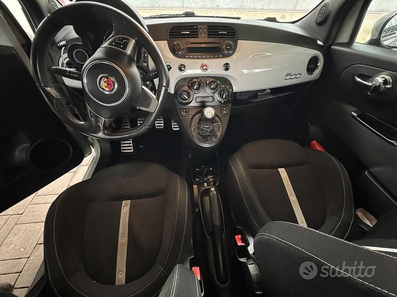 Usata Abarth 500 Custom 135 CV (99 kW) 2015 Grigio Utilitaria