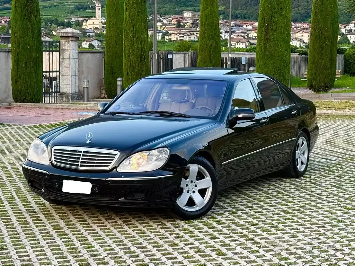 Usata Mercedes S500 306 CV (225 kW) 1999 Nero Berlina