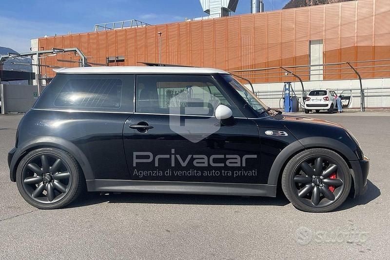 Usata Mini Cooper S 163 CV (119 kW) 2003 Nero Utilitaria