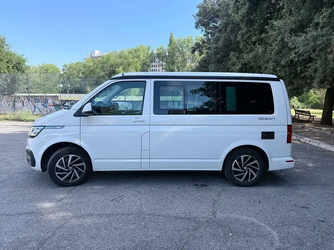 Usata VW California California 150 CV (110 kW) 2024 Bianco Furgone