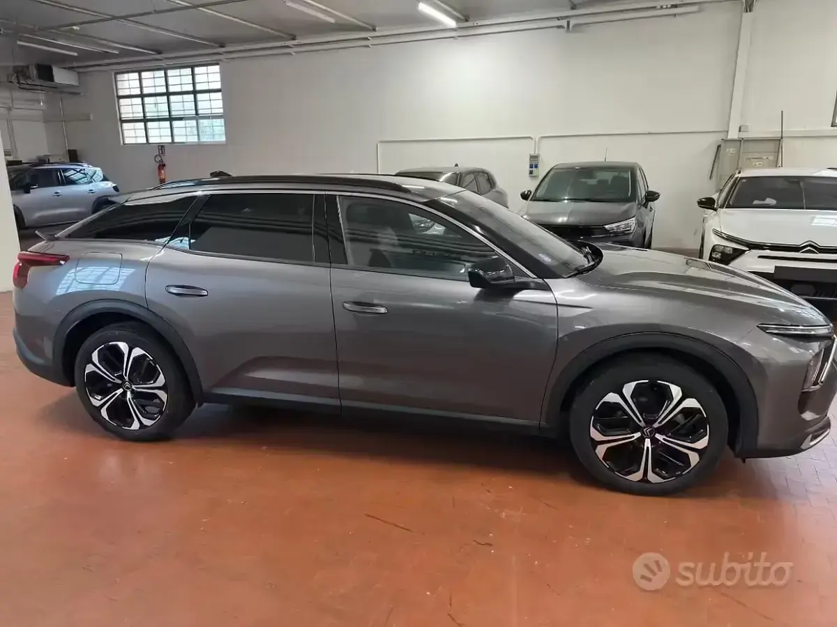 Usata Citroën C5 Aircross PureTech 131 CV (96 kW) 2024 Grigio scuro SUV