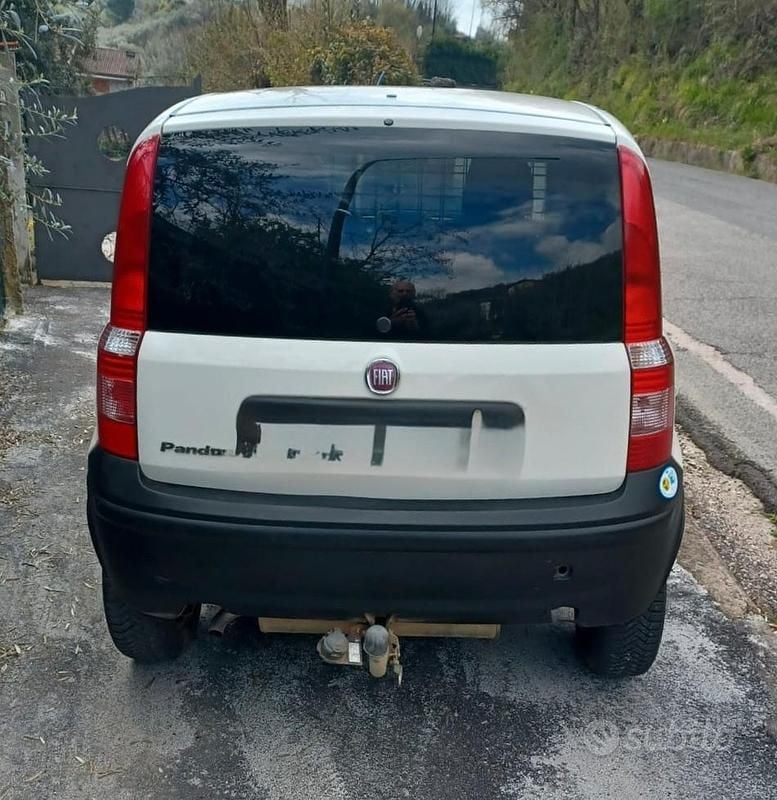Usata Fiat Panda 4x4 69 CV (50 kW) 2011 Bianco Utilitaria