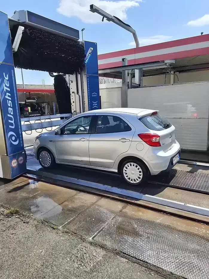 Usata Ford Ka 70 CV (51 kW) 2017 Grigio Berlina