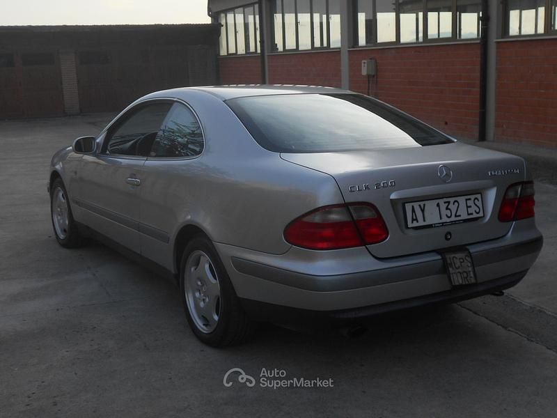 Usata Mercedes CLK200 190 CV (139 kW) 1998 Argento Coupé