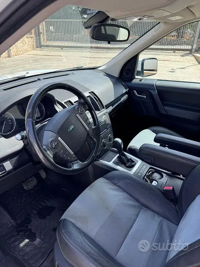 Usata Land Rover Freelander 2 150 CV (110 kW) 2014 Bianco SUV