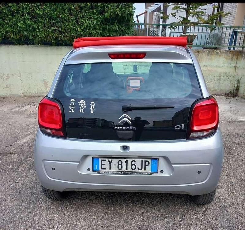 Usata Citroën C1 Shine 92 CV (67 kW) 2015 Argento Utilitaria
