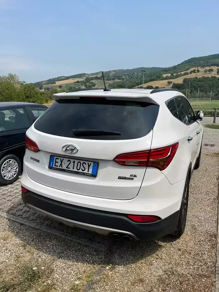 Usata Hyundai Santa Fe Style 197 CV (144 kW) 2015 Bianco SUV