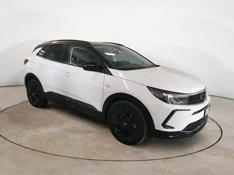 Usata Opel Grandland X 135 CV (99 kW) 2024 Bianco SUV