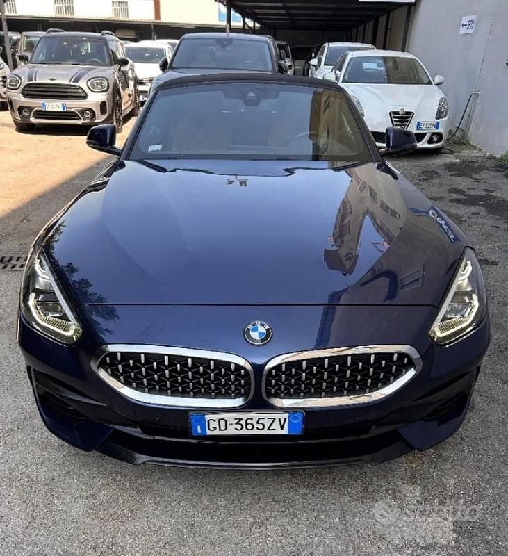 Usata BMW Z4 Sport Line 197 CV (144 kW) 2021 Blu metallizzato Cabrio