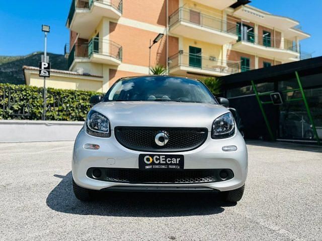 Usata Smart ForFour 2017 Grigio Utilitaria