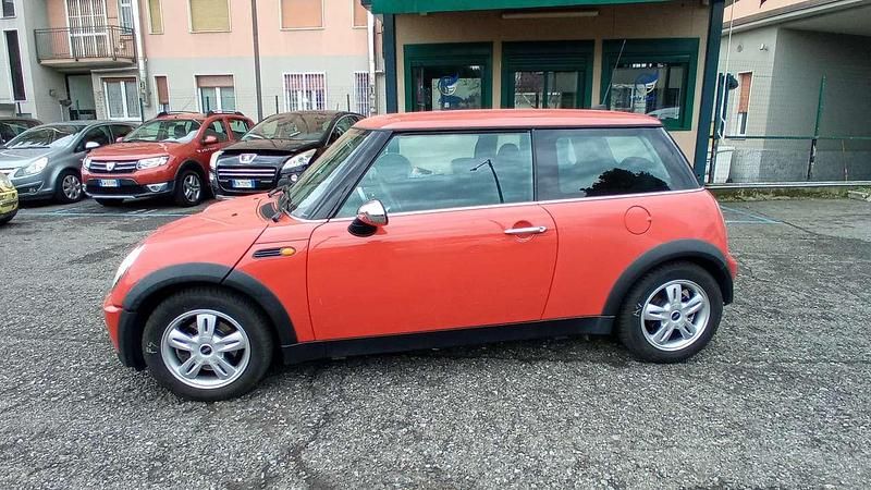 Usata Mini ONE 90 CV (66 kW) 2006 Rosso Utilitaria