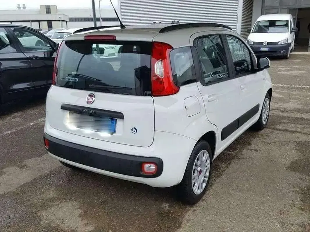 Usata Fiat Panda Lounge 95 CV (69 kW) 2016 Bianco Utilitaria