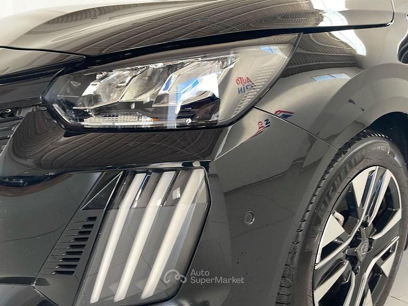 Usata Peugeot 208 Allure 102 CV (75 kW) 2025 Other Utilitaria