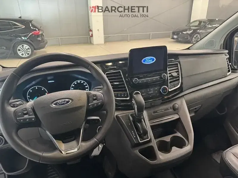 Usata Ford Tourneo Custom Sport 170 CV (125 kW) 2023 Grigio scuro Furgone