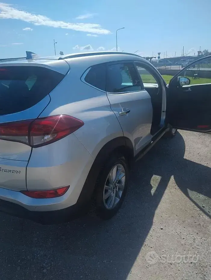 Usata Hyundai Tucson 141 CV (103 kW) 2017 Grigio SUV