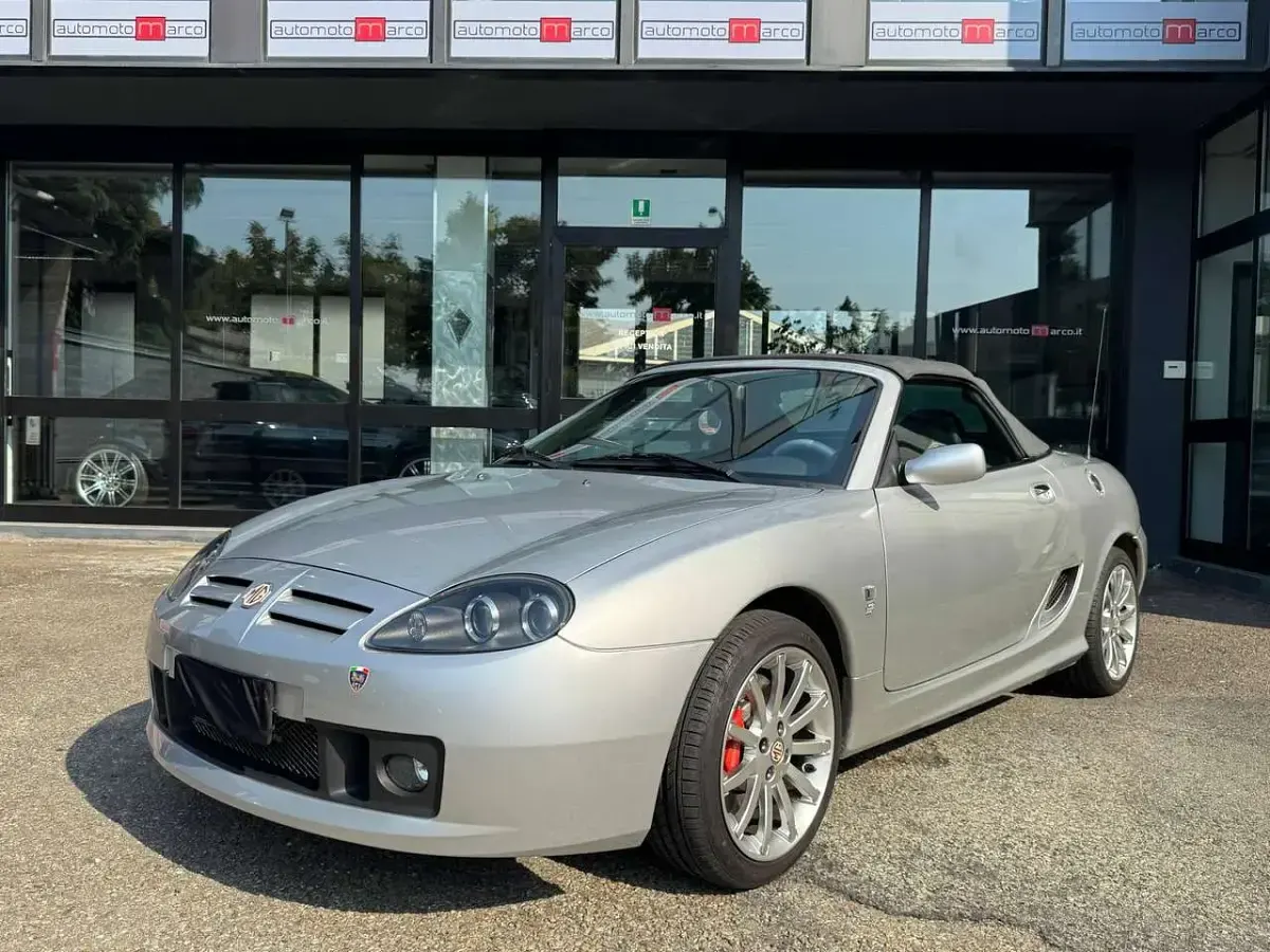 Usata MG TF 116 CV (85 kW) 2005 Argento Cabrio