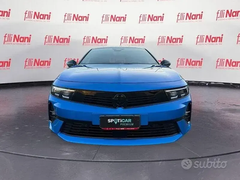 Usata Opel Astra 61 kW (84 CV) 2023 Bluazzurro Utilitaria