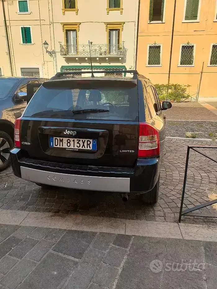 Usata Jeep Compass 140 CV (102 kW) 2008 Nero SUV
