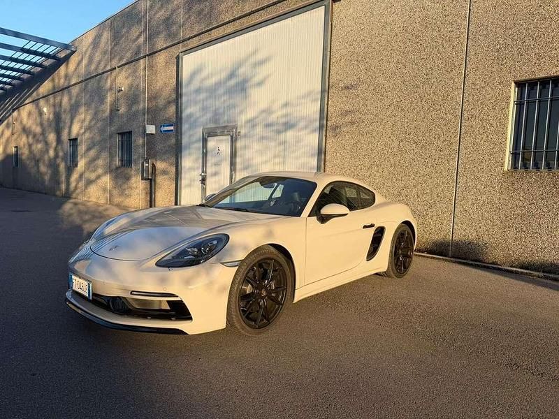 Usata Porsche 718 300 CV (220 kW) 2018 Grigio Coupé