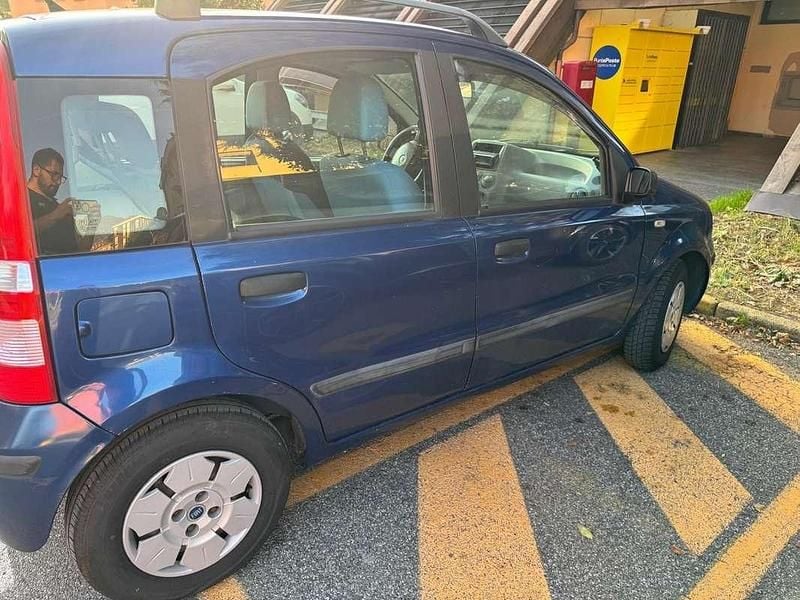 Usata Fiat Panda Dynamic 60 CV (44 kW) 2004 Blu/azzurro Utilitaria