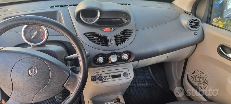Usata Renault Twingo 75 CV (55 kW) 2008 Utilitaria