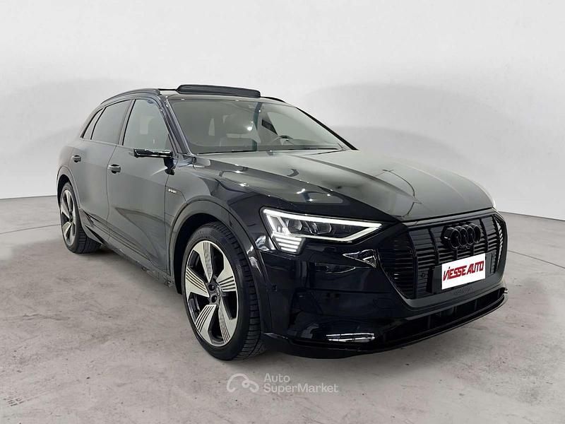 Usata Audi e-tron Ambiente 300 kW (408 CV) 2020 Nero SUV