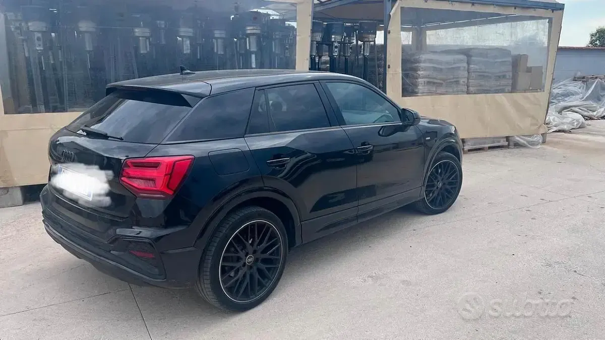 Usata Audi Q2 150 CV (110 kW) 2024 Nero SUV