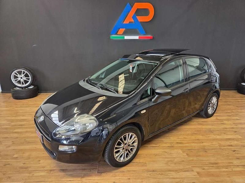 Usata Fiat Punto Lounge 95 CV (69 kW) 2013 Nero Utilitaria