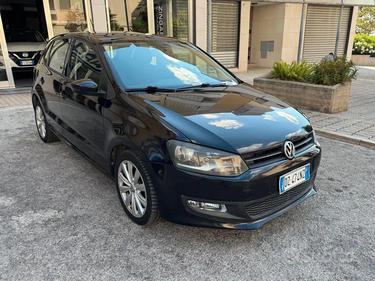 Usata VW Polo Trendline 75 CV (55 kW) 2009 Nero Utilitaria