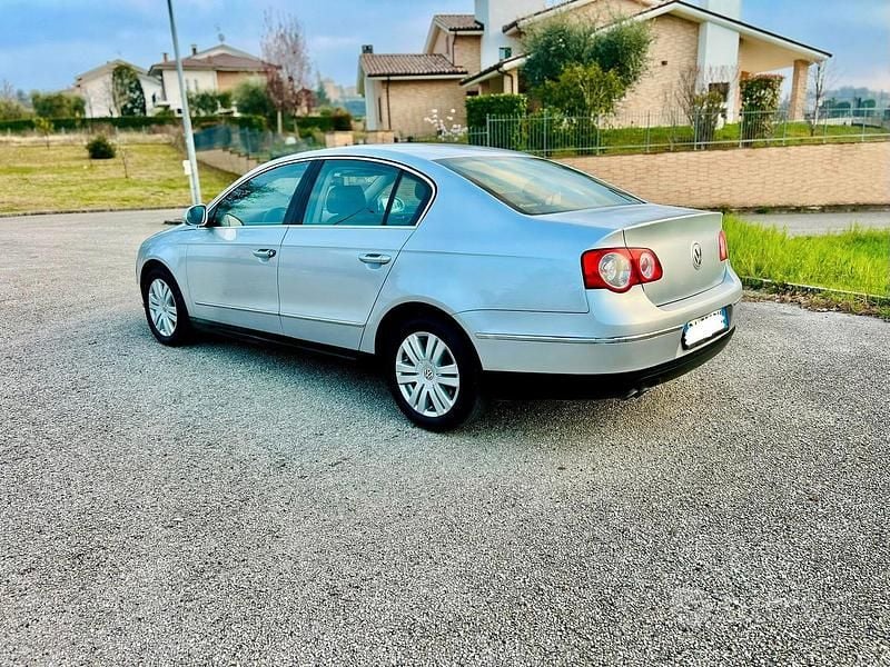 Usata VW Passat 2006 Grigio Berlina