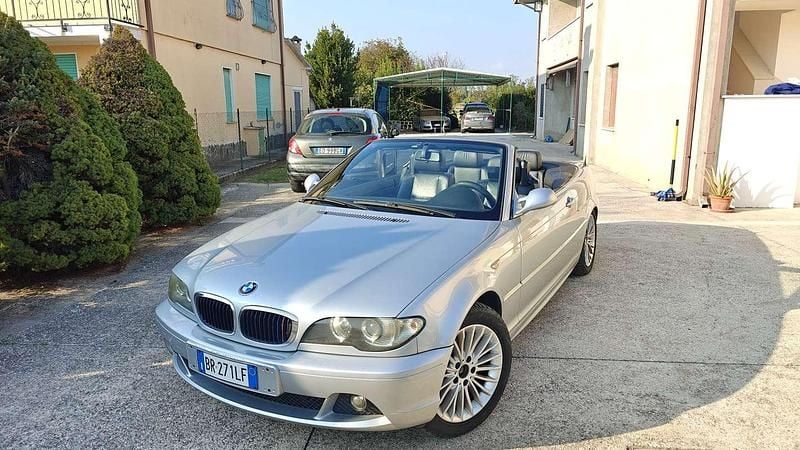 Usata BMW 318 Cabriolet 143 CV (105 kW) 2004 Cabrio
