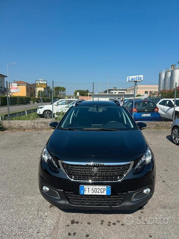 Usata Peugeot 2008 Active 82 CV (60 kW) 2019 Nero SUV