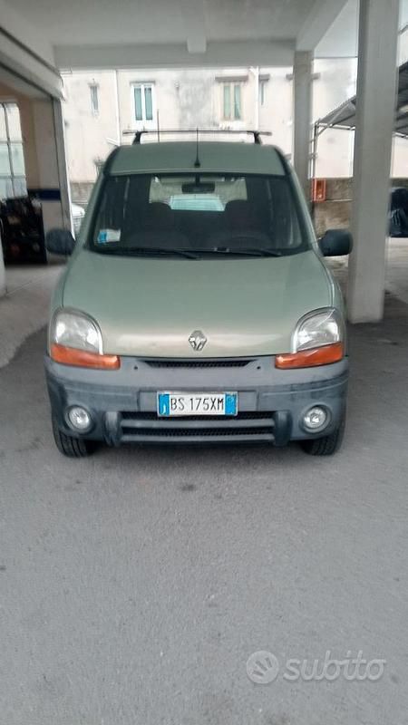 Usata Renault Kangoo 80 CV (58 kW) 2002 Grigio Monovolume