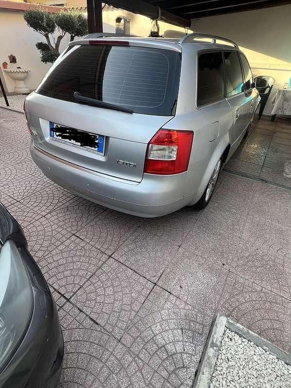 Usata Audi A4 131 CV (96 kW) 2004 Grigio Station wagon