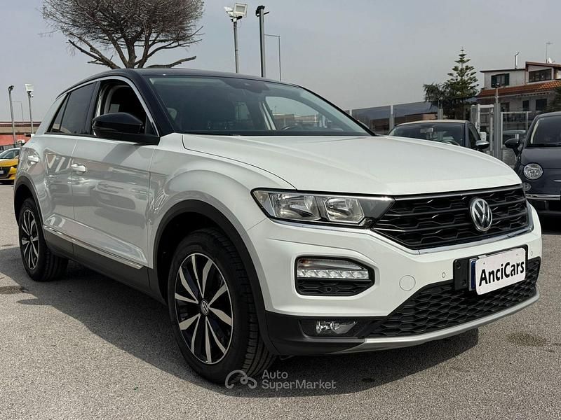 Usata VW T-Roc Style 116 CV (85 kW) 2019 Bianco SUV