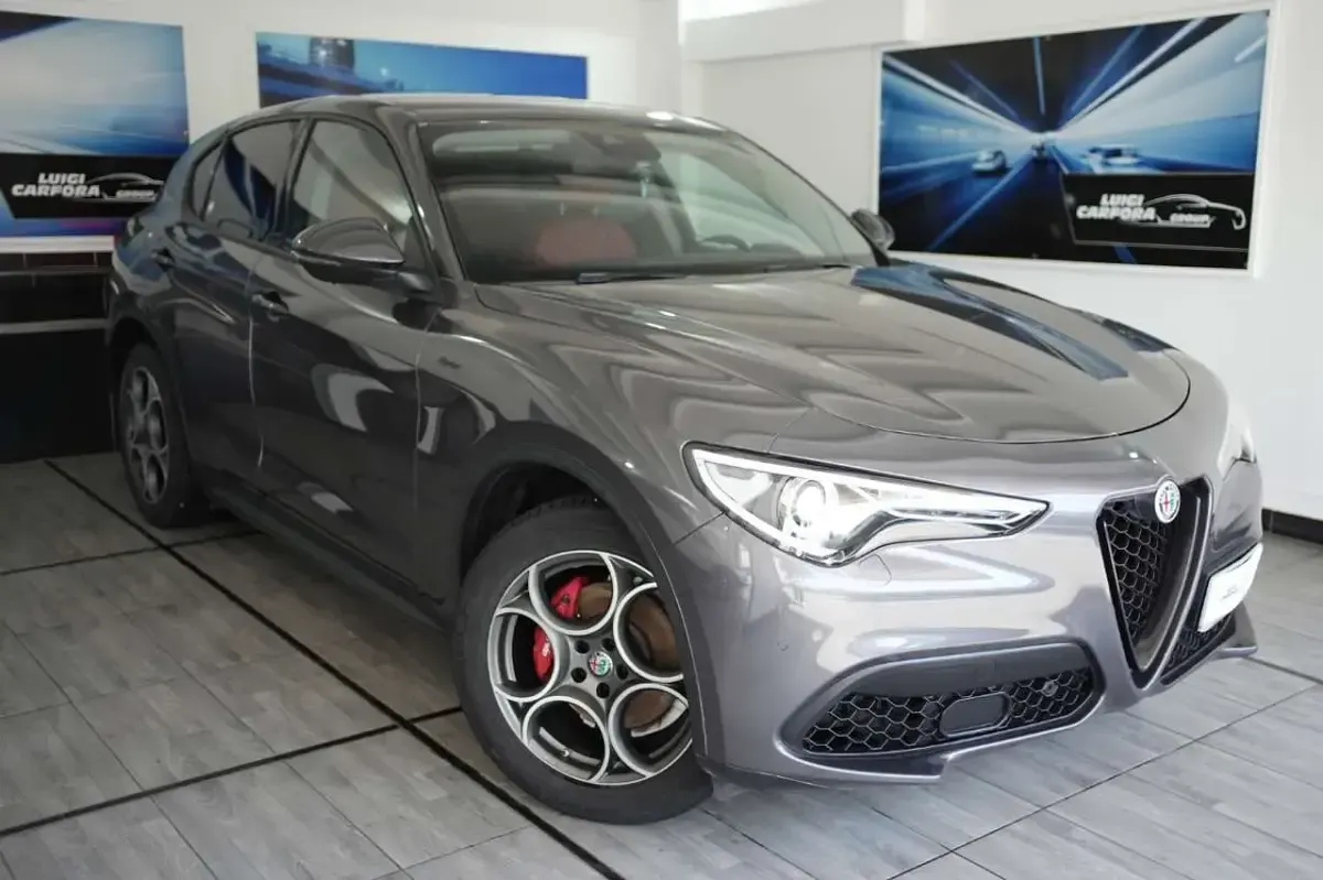 Usata Alfa Romeo Stelvio Business 190 CV (139 kW) 2020 Grigio SUV
