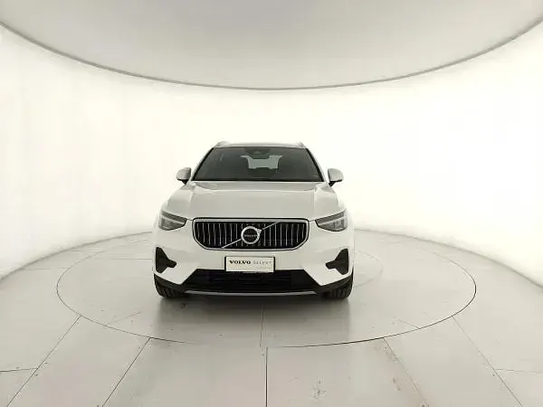 Usata Volvo XC40 Core 155 CV (114 kW) 2023 Bianco SUV