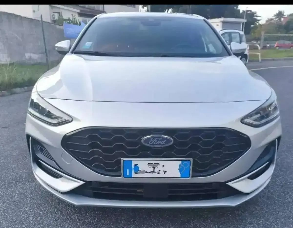 Usata Ford Focus ST-Line 125 CV (91 kW) 2024 Argento Berlina