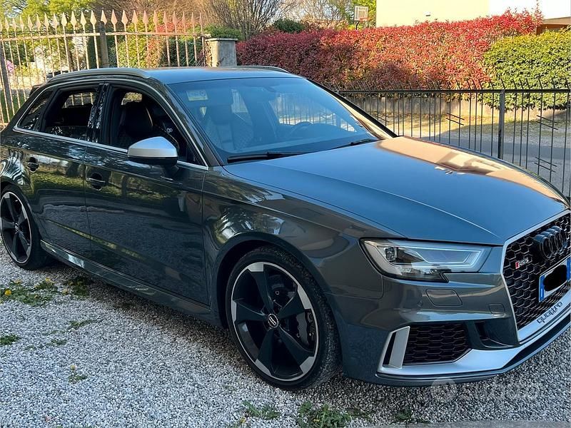 Usata Audi RS3 400 CV (294 kW) 2018 Grigio Berlina
