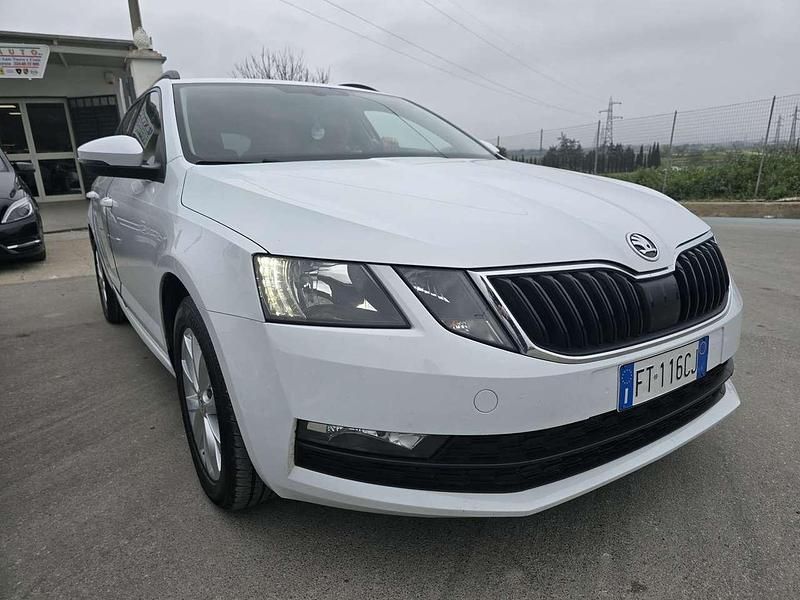 Usata Skoda Octavia Ambition 90 CV (66 kW) 2018 Bianco Station wagon