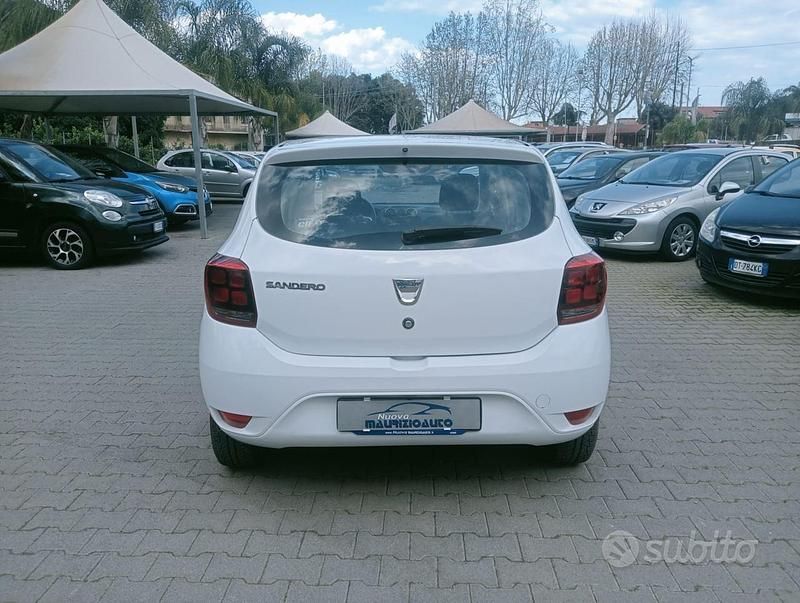 Usata Dacia Sandero Comfort 75 CV (55 kW) 2021 Bianco Utilitaria