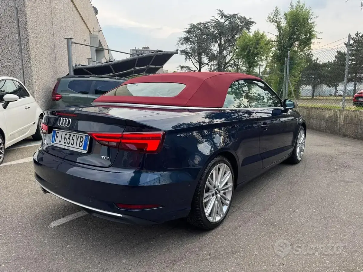 Usata Audi A3 Cabriolet Sport 116 CV (85 kW) 2017 Blu/azzurro Cabrio