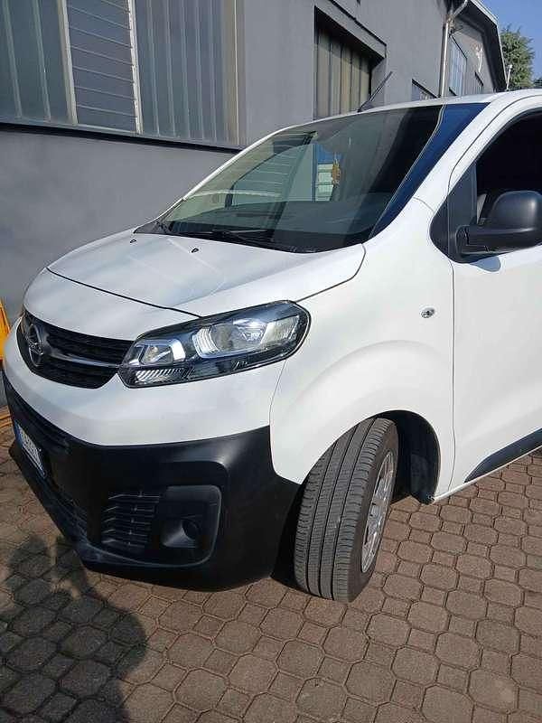 Usata Opel Vivaro 120 CV (88 kW) 2021 Bianco Monovolume